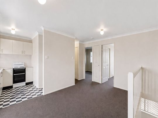 2 Bedroom Townhouse Close to Cbs - Photo 1