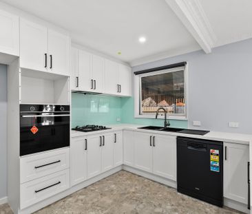 6 Erli Court, Blackburn - Photo 3