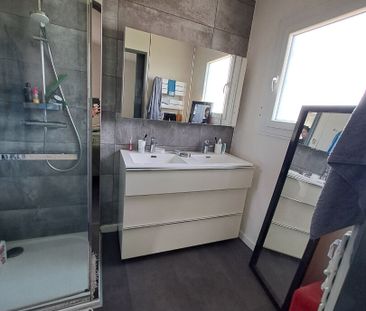 Location Maison 7 pièces 118m² - Photo 3