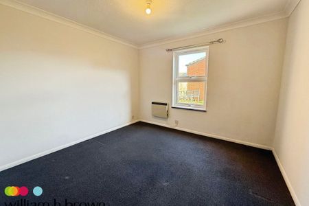 Water Lane - Photo 4