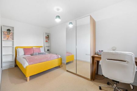 2 bedroom flat to rent - Photo 5