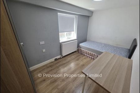 5 Bedroom Cardigan Road - Photo 4