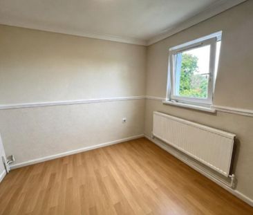 3 bedroom maisonette to rent - Photo 4