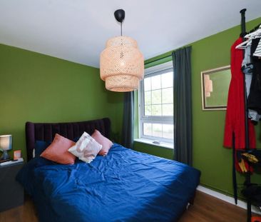 2 Bed Flat, Montrose House, E14 - Photo 4