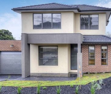 Affordable Townhouse Living in Bundoora - Photo 1