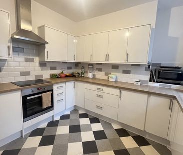 Crown Road - Photo 6