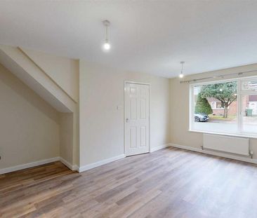 3 bedroom semi-detached house to rent - Photo 3