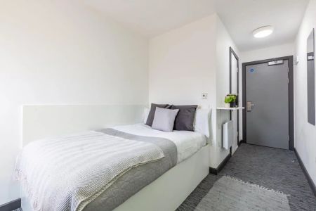 Premium Plus En-suite - Photo 4