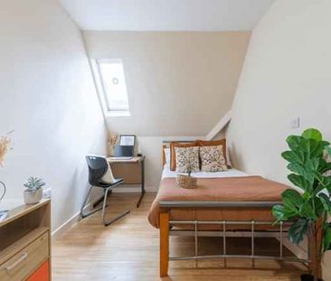 Silver Ensuite - Photo 4