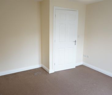 Evesham Road, Redditch - Photo 2