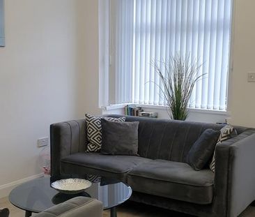 3 bedroom terraced house to rent - Photo 4