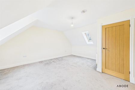 4 bedroom detached house to rent - Photo 5