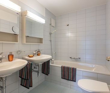 Charming apartment with sunny balcony - Photo 2