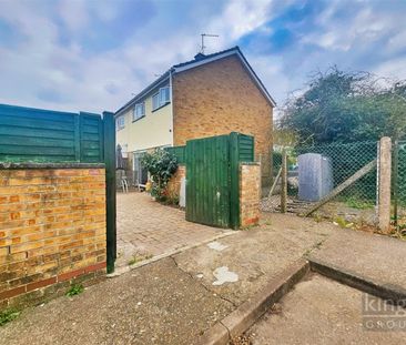 2 Bedroom House - End Terrace To Let - Photo 1