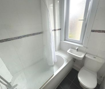 2 bedroom property to rent - Photo 3