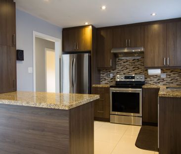 For Lease - 40 Foreht Crescent Unit# Main, Aurora, Ontario - Photo 1