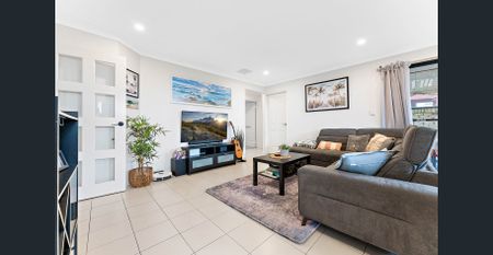 Modern 3 x 2 Family Home in Great Location - Photo 2