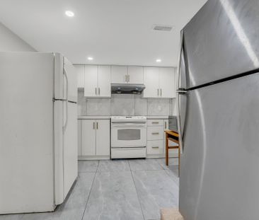 For Lease - 3 Bankfield Drive Unit# RM3, Toronto, Ontario - Photo 3
