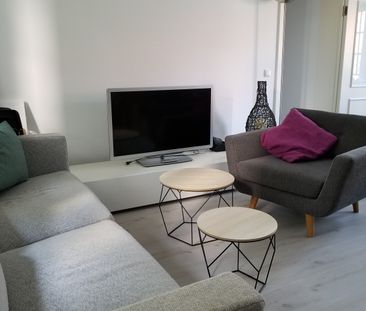 Terrassenwohnung mit Designer-Möblierung in Köln - Foto 1