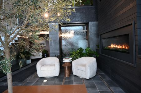 For Lease - 15 Kneeshaw Drive Unit# 115, Barrie, Ontario - Photo 2