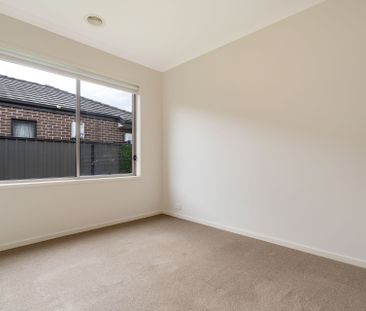3-Bedroom Family Home in Prime Location - Photo 2