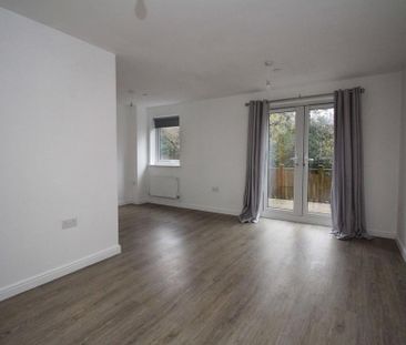 2 bedroom semi-detached house to rent - Photo 3