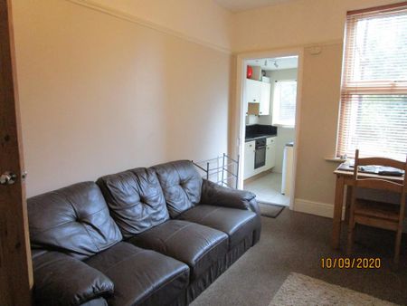 1 bedroom terraced house to rent - Photo 2