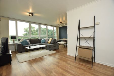 37, Ingledew Court, Leeds, West Yorkshire, LS17 8TP - Photo 2