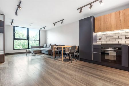 Tower Bridge Road, London, SE1 3LW - Photo 2