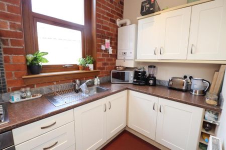 2 bedroom flat to rent - Photo 5