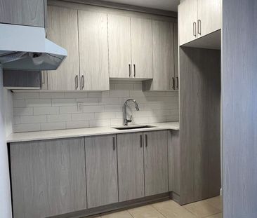 "ESPACE DE DÉTENTE": 3½ Condo à LaSalle, QC - Photo 2