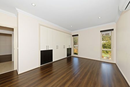 Charming Home in Prestigious O'Malley - Photo 4