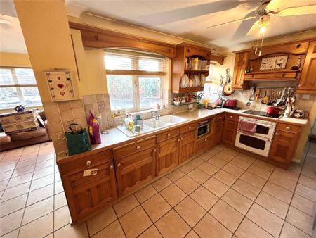 1 bedroom House in Rook Close, Wokingham - Photo 3