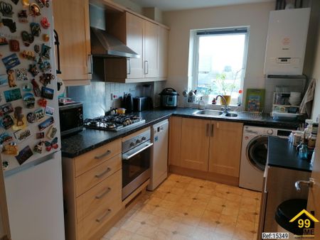 2 bed Flat in Sundeala Close , Sunbury-on-Thames, TW16 5BE - Photo 4