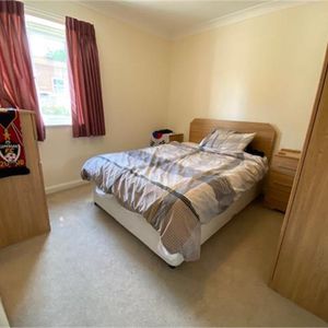 7 Abbeyfields, Peterborough - Photo 2
