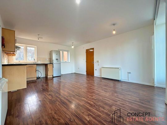 3 bedroom apartment to rent - Photo 1