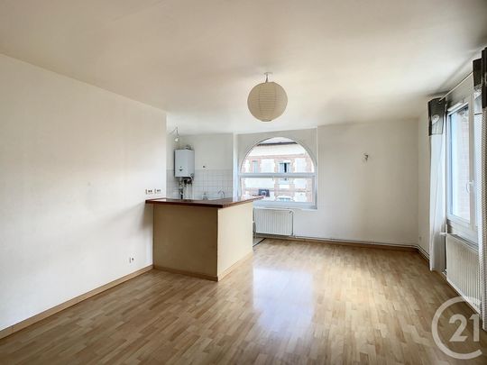 Location Appartement 4 pièces 76m² CREPY EN VALOIS 60800 - Photo 1