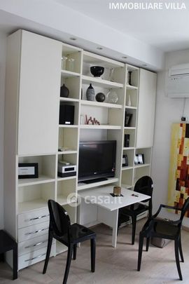 Monolocale in Affitto in Via Bartolomeo Panizza 8 a a Milano - Photo 1