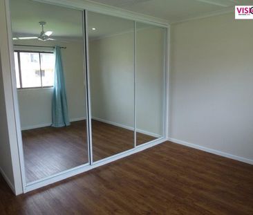 SPACIOUS FAMILY HOME IN PRIME MOUNT PLEASANT LOCATION - Photo 4