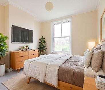 2 bedroom flat to rent - Photo 4
