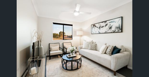 Contemporary townhouse in a convenient location - Photo 1