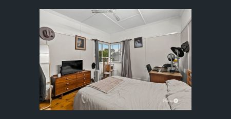 Charming Holland Park Gem Awaits You! - Photo 4