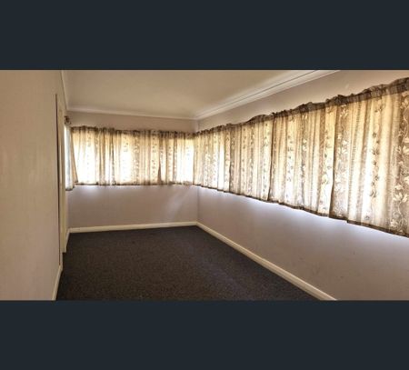 338 Wilson St, Broken Hill, NSW 2880 - Photo 3