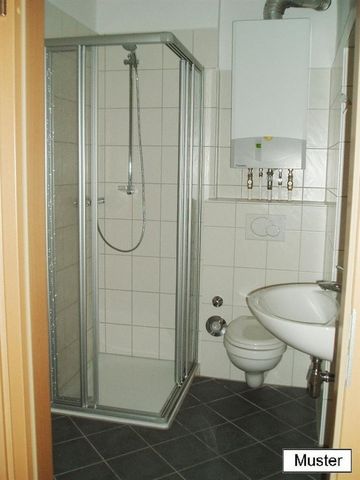 Erstbezug nach Modernisierung! Schöne 3 Zimmerwohnung mit Balkon in Hannover-Stöcken - Photo 2