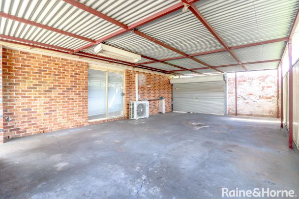 2 Whitcroft Place, Oxley Park, NSW 2760 - Photo 1