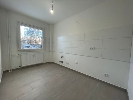 *Erstbezug nach Sanierung*Tageslichtbad*Balkon* - Photo 4