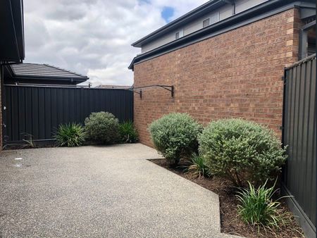 2/157 Hickford Street, Reservoir VIC 3073 - Photo 4