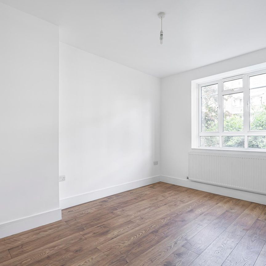 White City Estate - Photo 1