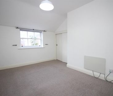 2 bedroom Flat to rent in Taylors Court, Monk Street, Newcastle Upo... - Photo 4