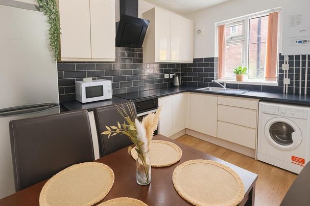 4 bedroom house to rent - Photo 1